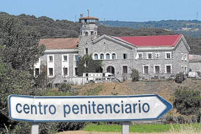 Artolazabal se plantea ahora reabrir como centro de inserción para los presos la vieja cárcel de Nanclare